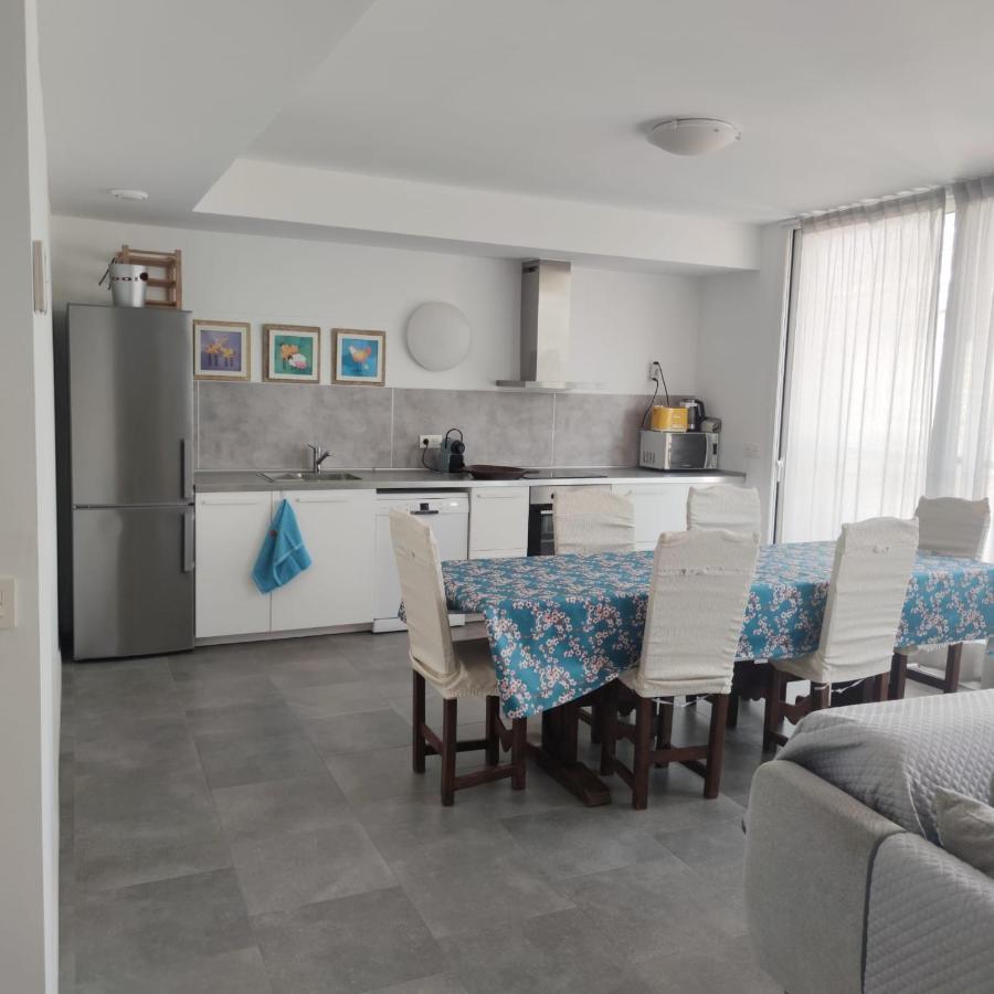 Apartment Close To The Beach With Free Parking Бадалона Екстер'єр фото